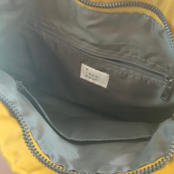 2 Mini Yellow & Brown Backpacks - Picture 7 of 7